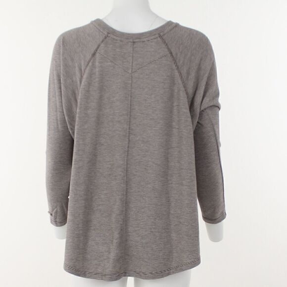 Tommy Hilfiger Long Sleeve Sweater - Picture 4 of 5